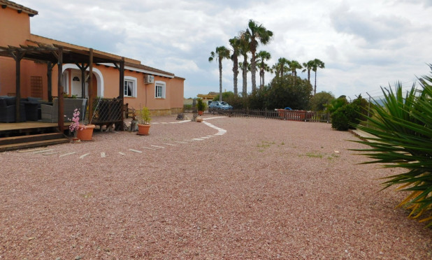 Odsprzedaż - Villa - Dolores