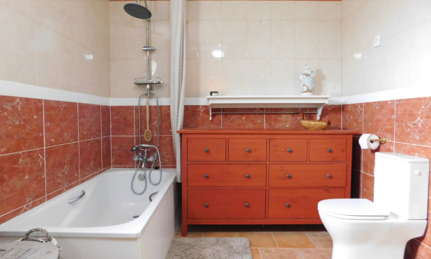 Odsprzedaż - Villa - Dolores