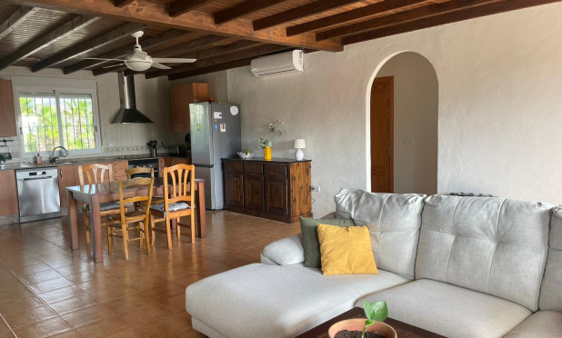 Resale - Finca / Country Property - Abanilla