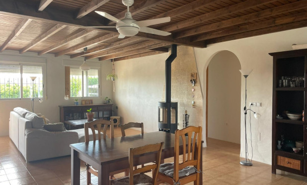 Resale - Finca / Country Property - Abanilla