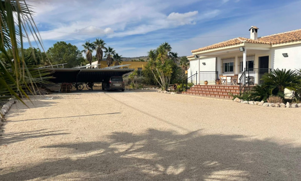 Resale - Finca / Country Property - Abanilla