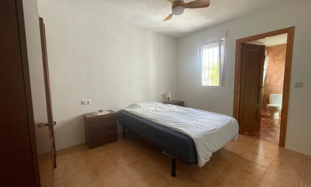 Resale - Finca / Country Property - Abanilla