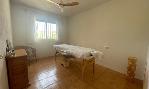 Resale - Finca / Country Property - Abanilla