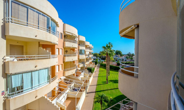 Resale - Apartment / flat - Orihuela Costa - Campoamor