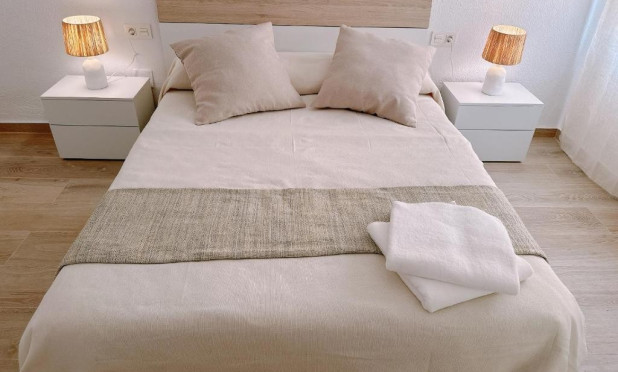 Wiederverkauf - Wohnung - Torrevieja - Playa del Cura