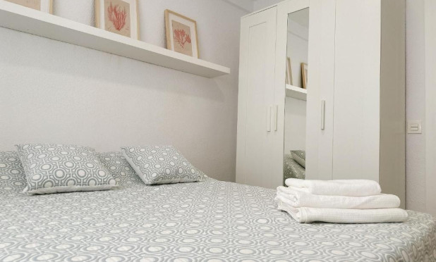 Wiederverkauf - Wohnung - Torrevieja - Playa del Cura