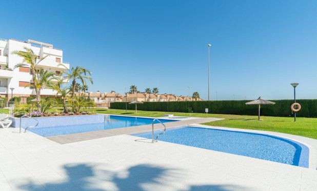 Resale - Apartment / flat - Orihuela Costa - Dehesa de campoamor