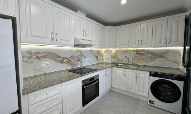 Herverkoop - Appartement / flat - Orihuela Costa - Las Filipinas