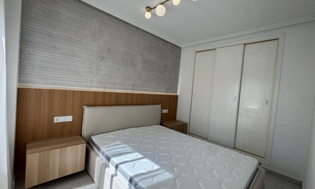 Herverkoop - Appartement / flat - Orihuela Costa - Las Filipinas