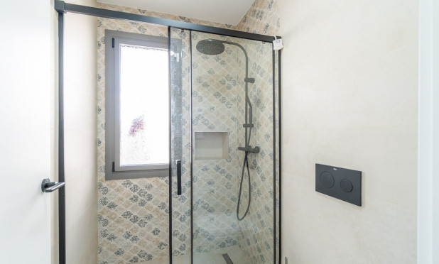 Revente - Villa - Orihuela Costa - Villamartin Golf