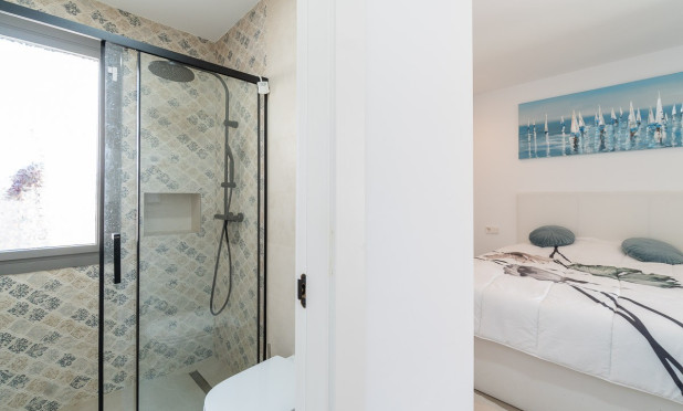 Revente - Villa - Orihuela Costa - Villamartin Golf