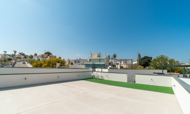 Revente - Villa - Orihuela Costa - Villamartin Golf