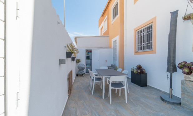 Resale - Townhouse - Torrevieja - El Limonar