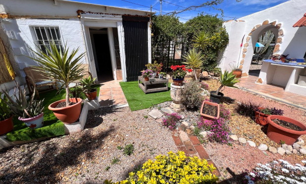 Resale - Finca / Country Property - Cartagena