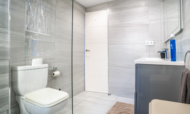 Odsprzedaż - Finca / Nieruchomość wiejska - Algorfa - ALGORFA