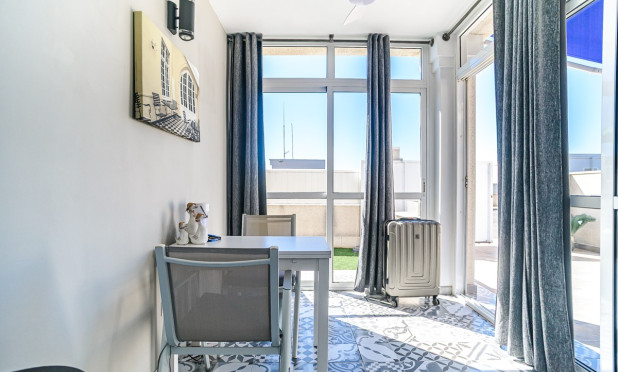 Odsprzedaż - Finca / Nieruchomość wiejska - Algorfa - ALGORFA