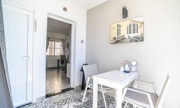 Odsprzedaż - Finca / Nieruchomość wiejska - Algorfa - ALGORFA