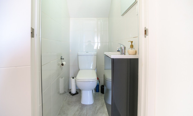 Odsprzedaż - Finca / Nieruchomość wiejska - Algorfa - ALGORFA