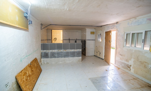 Odsprzedaż - Finca / Nieruchomość wiejska - Algorfa - ALGORFA