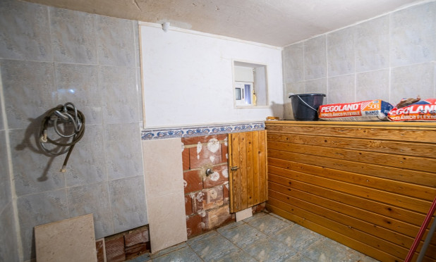 Odsprzedaż - Finca / Nieruchomość wiejska - Algorfa - ALGORFA