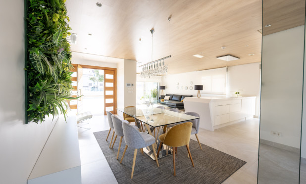 Odsprzedaż - Villa - Orihuela Costa - Cabo Roig