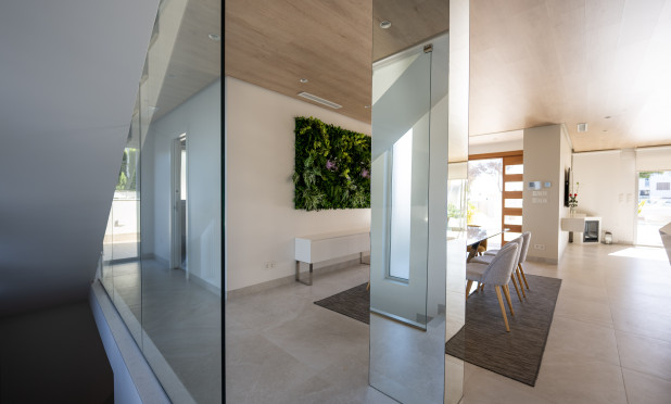 Odsprzedaż - Villa - Orihuela Costa - Cabo Roig