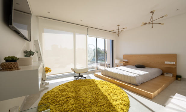 Odsprzedaż - Villa - Orihuela Costa - Cabo Roig