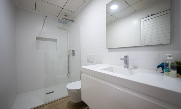 Odsprzedaż - Villa - Orihuela Costa - Cabo Roig