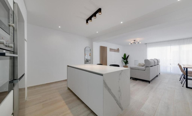 Herverkoop - Appartement / flat - Torrevieja - Playa del Cura