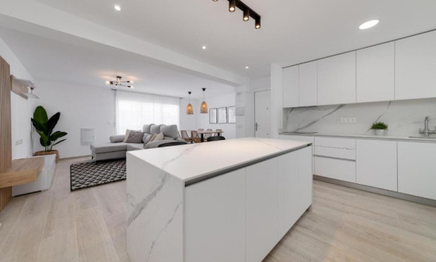 Herverkoop - Appartement / flat - Torrevieja - Playa del Cura