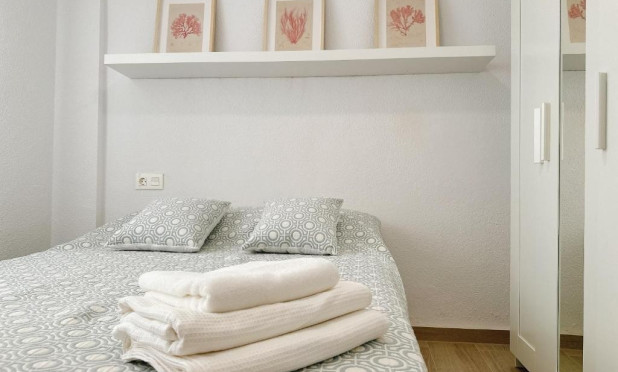 Herverkoop - Appartement / flat - Torrevieja - Playa del Cura