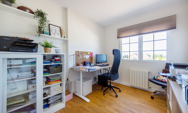 Odsprzedaż - Villa - San Vicente del Raspeig - Los Girasoles