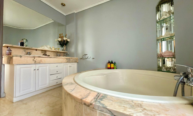 Odsprzedaż - Daszek - Denia - Les Marines - Las Marinas