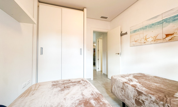 Resale - Apartment / flat - Orihuela Costa - Los Dolses