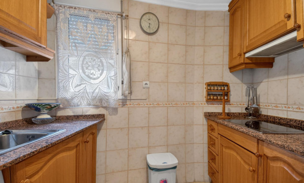 Resale - Apartment / flat - Torrevieja - Parque de las Naciones