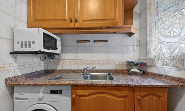 Resale - Apartment / flat - Torrevieja - Parque de las Naciones