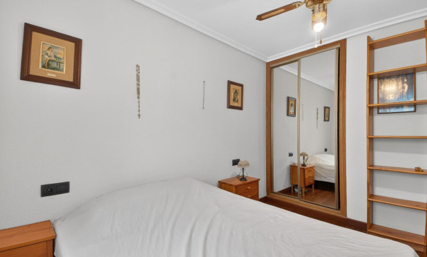 Resale - Apartment / flat - Torrevieja - Parque de las Naciones