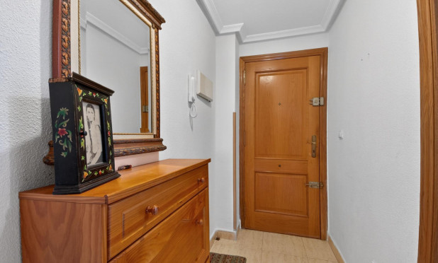 Resale - Apartment / flat - Torrevieja - Parque de las Naciones