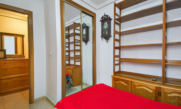 Resale - Apartment / flat - Torrevieja - Parque de las Naciones