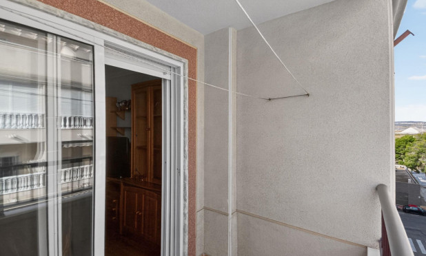 Resale - Apartment / flat - Torrevieja - Parque de las Naciones