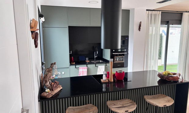 Wiederverkauf - Villa - Montesinos - La Herada