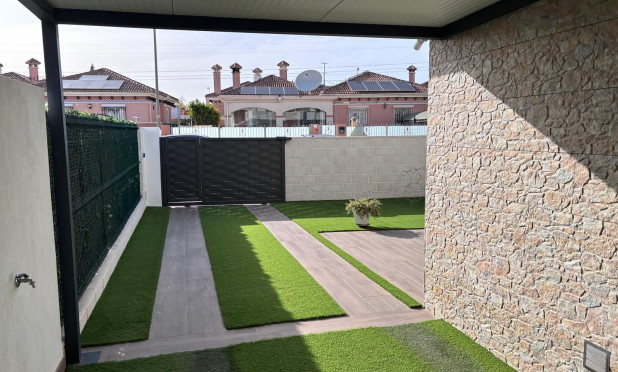 Wiederverkauf - Villa - Montesinos - La Herada