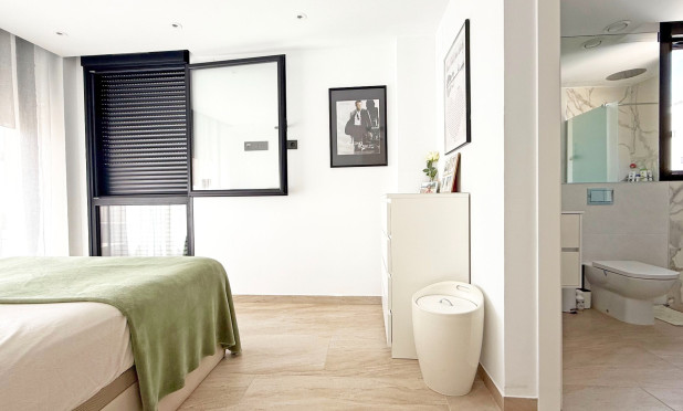 Revente - Villa - Orihuela Costa - Villamartín