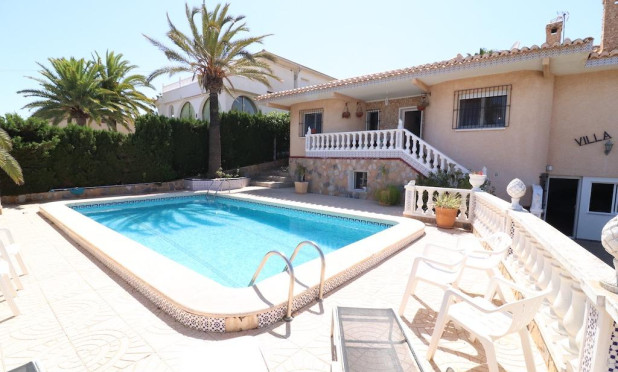 Wiederverkauf - Villa - Torrevieja - Los Balcones