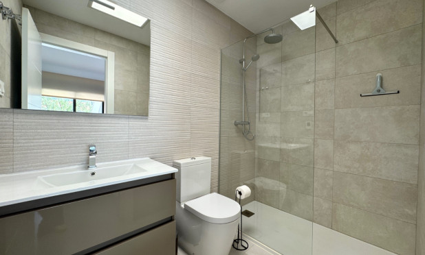 Odsprzedaż - Mieszkanie w bloku - Pilar de la Horadada