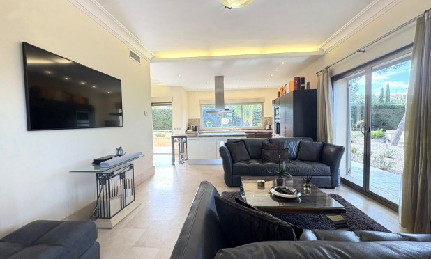 Odsprzedaż - Villa - Murcia