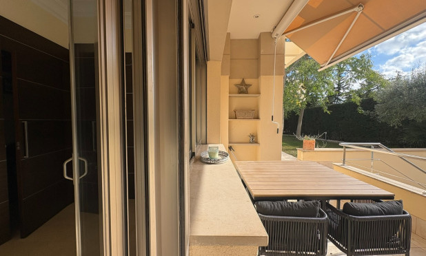 Odsprzedaż - Villa - Murcia