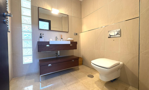 Odsprzedaż - Villa - Murcia