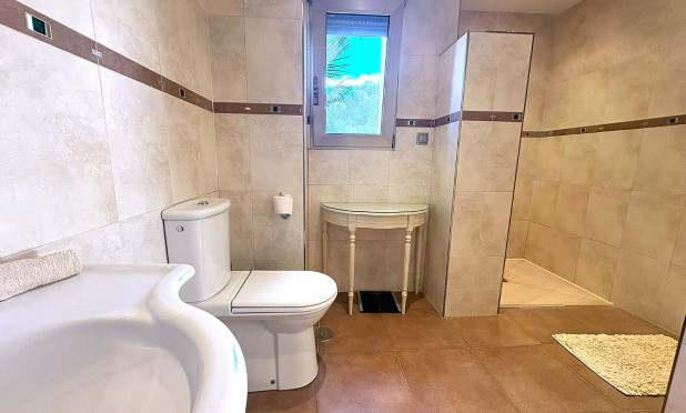 Odsprzedaż - Villa - Murcia