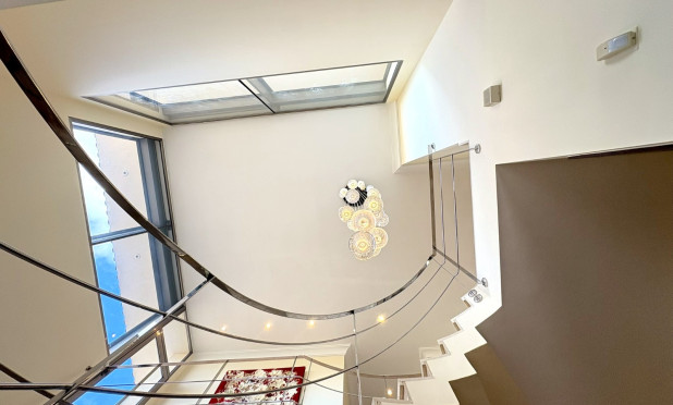 Odsprzedaż - Villa - Murcia